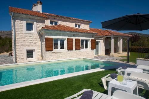 Villa Whitestone