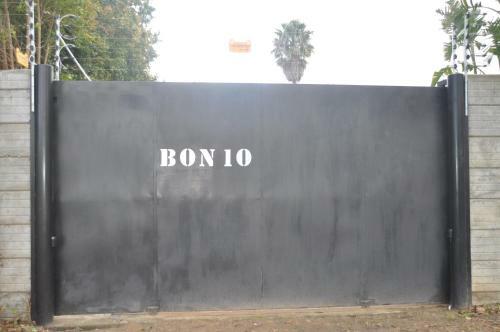 Hostal Bon 10