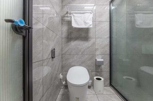 Locals Apartment Place 27