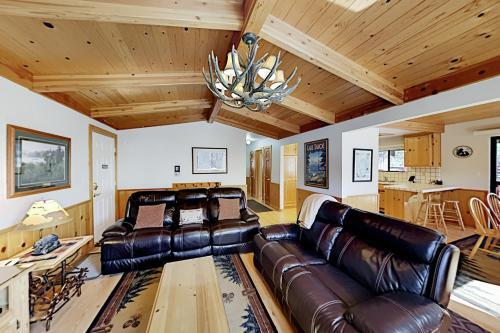 Charming Beachwalker Cabin