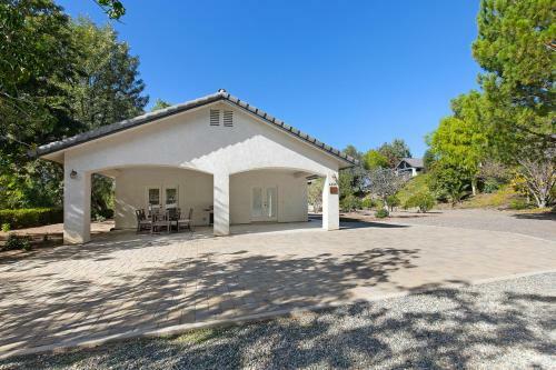 Casa & Casita Verde