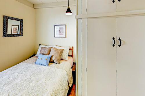 Sailaway Cabin A