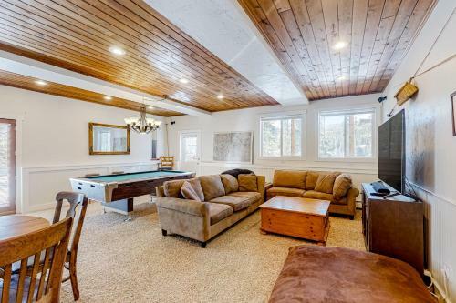 The Cabin At Moose Meadows