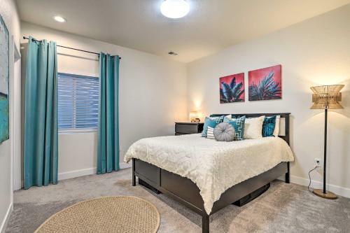 Modern Brighton Escape With Patio And Fire Pit!