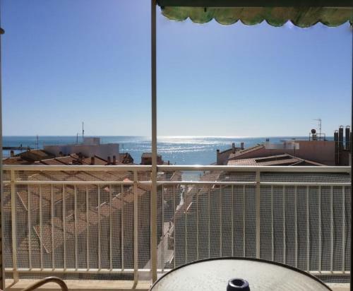 Beach View Apartment In El Campello Town