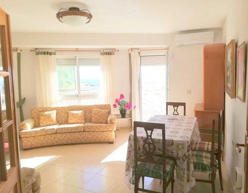 Beach View Apartment In El Campello Town