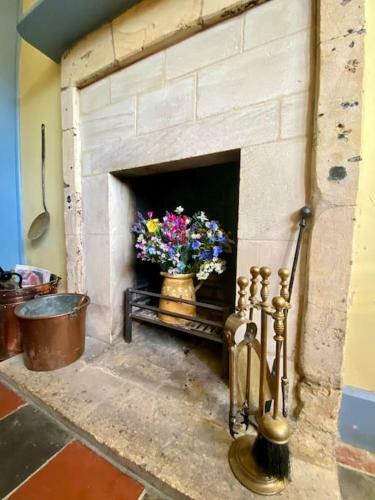 Charming 2 Bedroom Cottage In Compton Abdale, Cheltenham