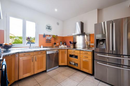 Villa Bois Fleuri 3 Chambres Avec Piscine