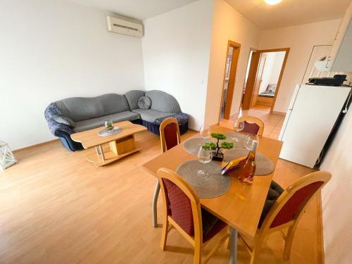 Apartments Golden Palms