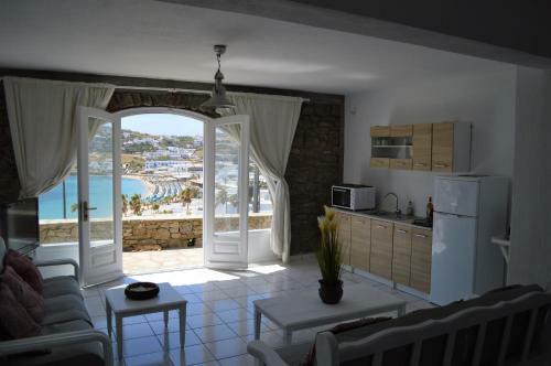 Revel Mykonos 6