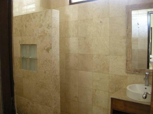 Villa Jasri Point - Beachfront Villa Close To Surf
