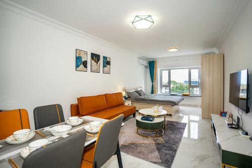 Locals Apartment Inn 15
