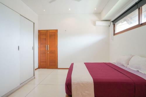 Ely's Villa