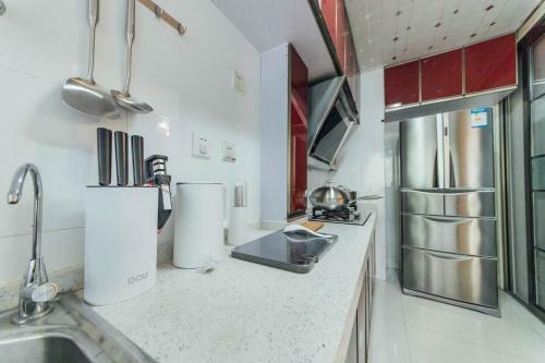 Locals Apartment Inn 02