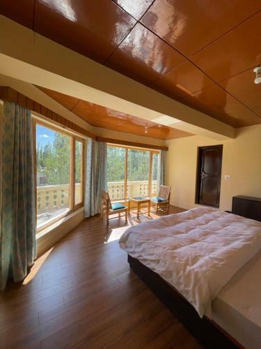 Hostal Hinjumaa Guest House