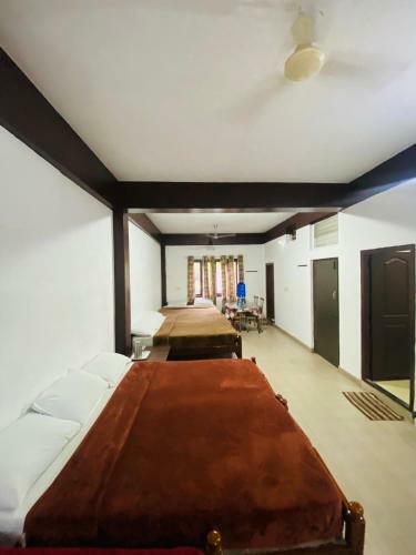 Hotel Caveri Inn