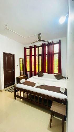 Hotel Caveri Inn