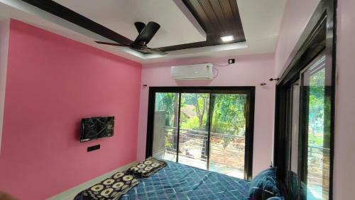 Bed & Breakfast Khot Holiday Homestay