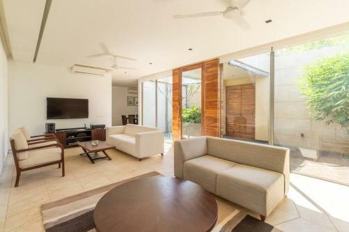 Deck-4 Bed-infinity Private Pool,arpora By The Acacia Villas