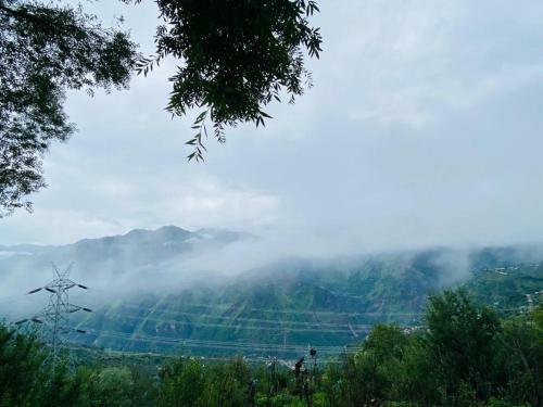 Varun Guest House, Sarahan
