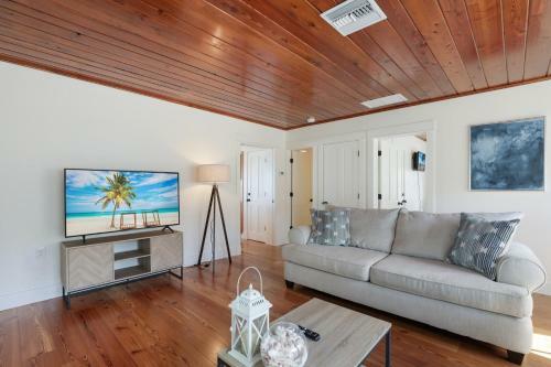 The Beach House 2 Home