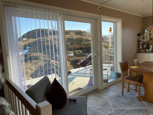 Villa Moderne Hus Med Stor Balkong Og Hage