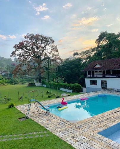 Hotel Fazenda Jequitib�