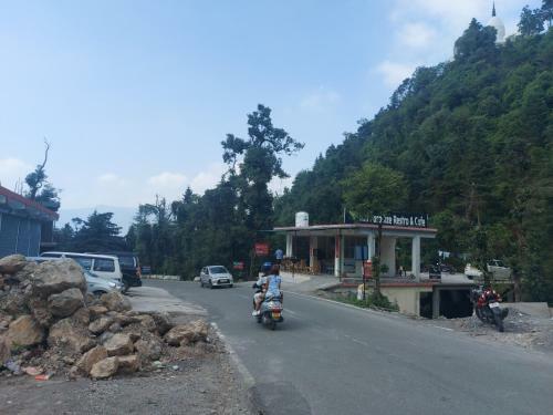 Hotel Hill Paradize Restro & Cafe
