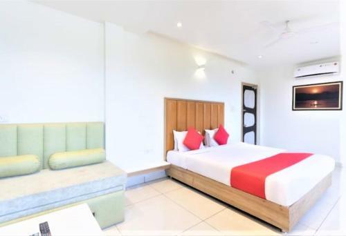 Beyond Stay Hotel Pachmarhi