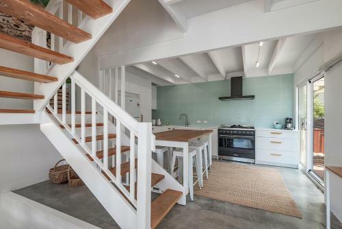 Ocean Views - Sunshine Beach Townhouse & Pool