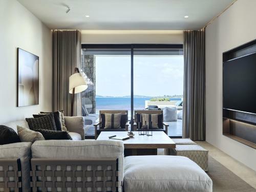 Hotel W Costa Navarino