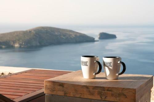 Dreamy Cycladic Luxury Summer Villa 1