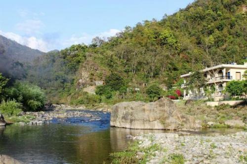 Hotel Aranyam River Retreat