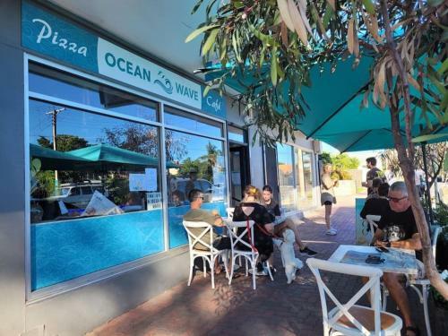 Henley Haven, Sleeps 4, 2 Bdrm, Wifi, Beach