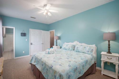 Derondo St By Blue Swell