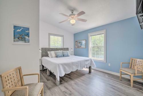 Spring Hill Home On Stilts With Canal Access!