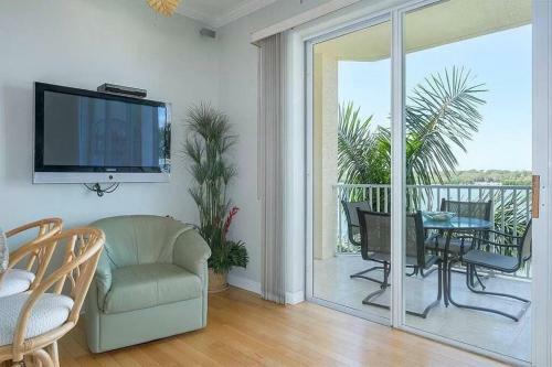 Apartamento Oceanfront King Bed Condo W/ Private Balcony#304