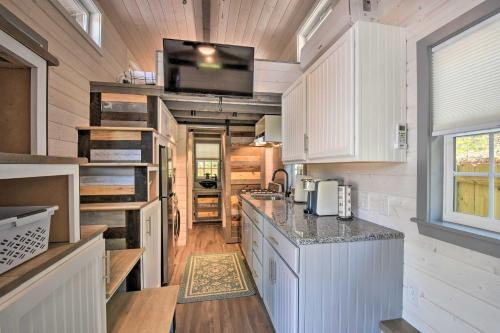 Blairsville Tiny Home Covered Furnished Deck