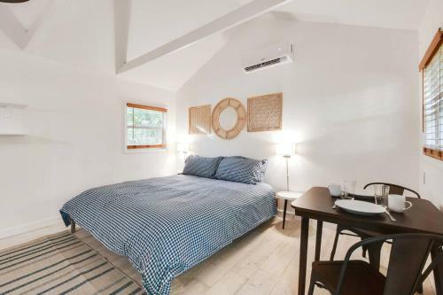 Beautiful New Cottage In West Palm Beach