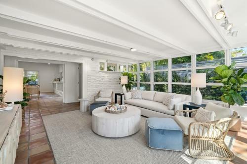 Hyde Park Hideaway