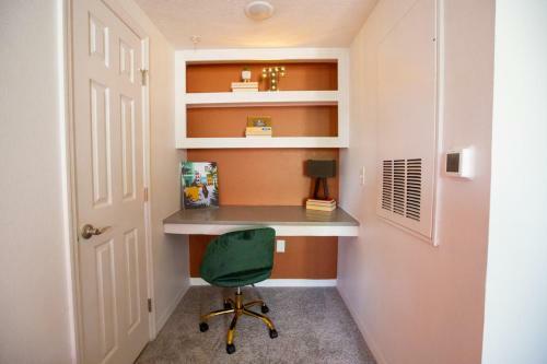 Wanderjaunt - Camden Bay Apartments