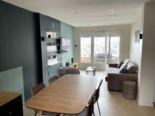 Apartamento Le M�diterran�e 1er Ligne Vue Mer Classe 3