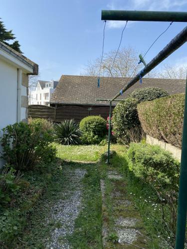 Aux Portes Des Alignements De Carnac