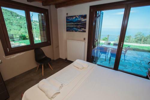 Luxury Villa Mylopotamos