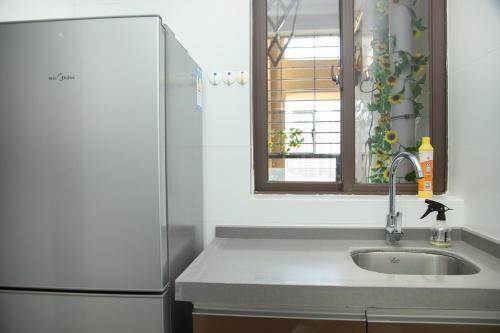 Locals Apartment House 34
