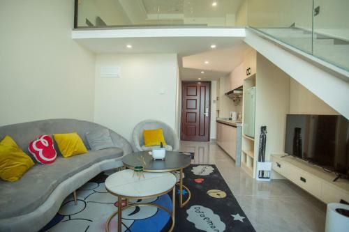 Locals Apartment House 47
