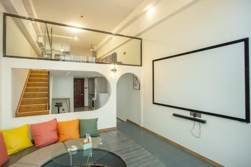 Locals Apartment House 46