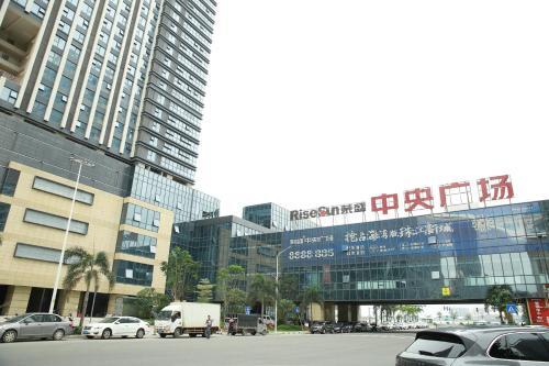 Locals Apartment House 26