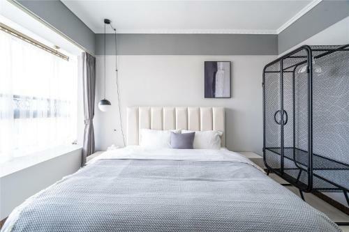 Locals Apartment House 20