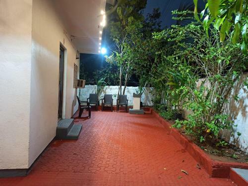Royal Palms Private Villa- 3bhk - 6 Mins Drive To The Beach